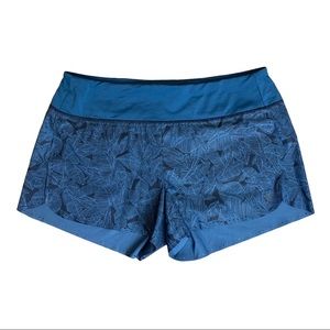 Athleta Print Laser Run Shorts Blue Leaf Print L